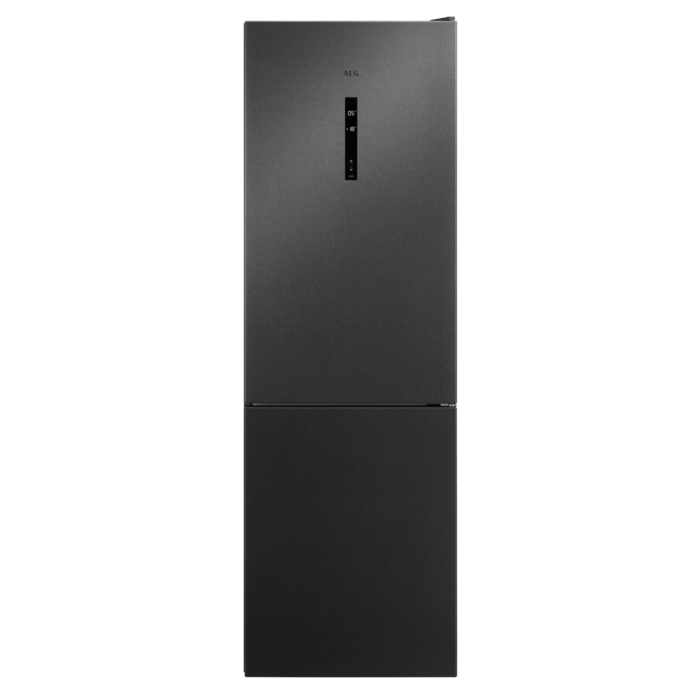 Vooraanzicht van de AEG RCB732E7MB koel-vriescombinatie in matzwarte Black Inox afwerking met digitaal display