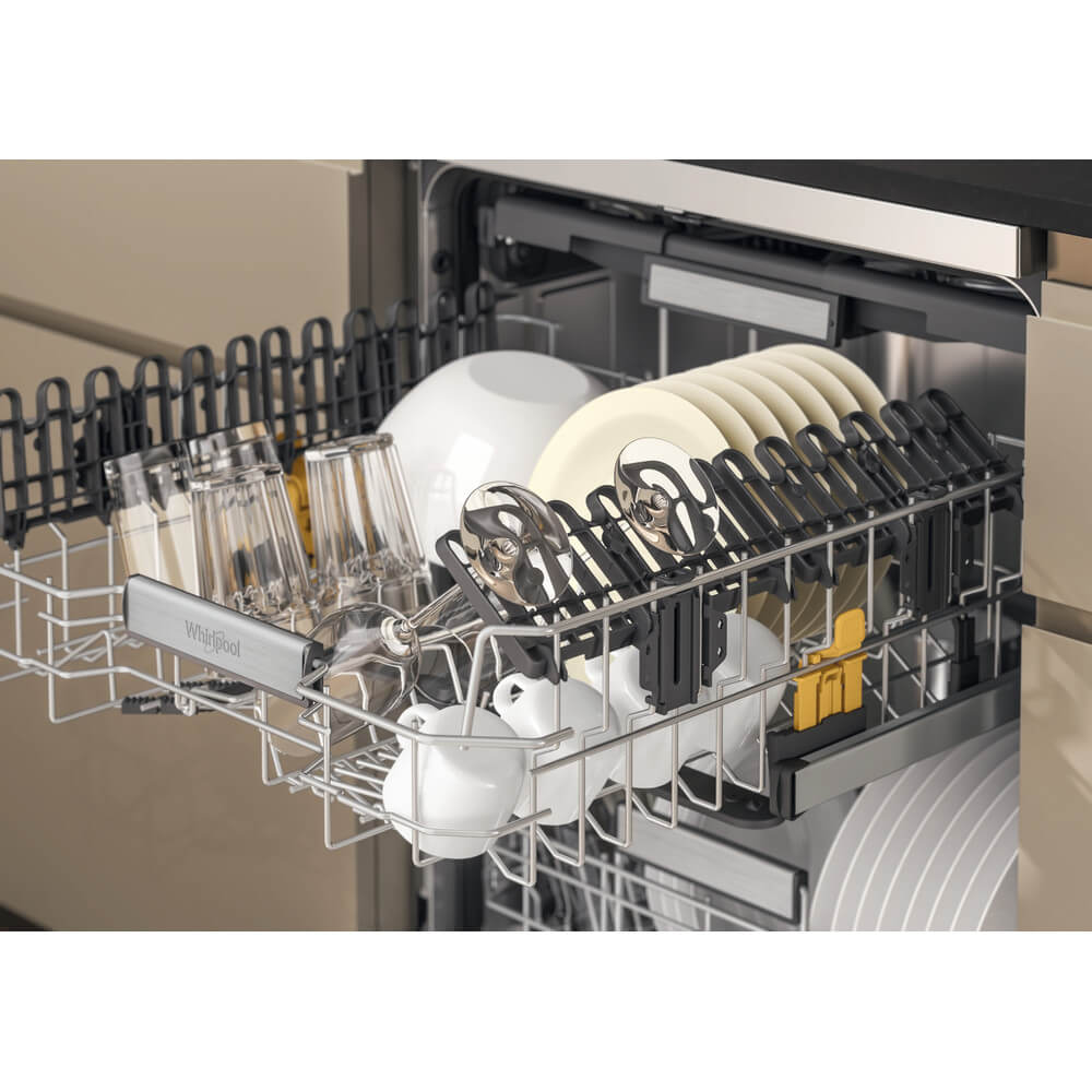 Besteklade en bovenrek van Whirlpool W7FHS51X voor veilige reiniging van breekbare glazen