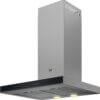 Schuine zijaanzicht van de Beko BHCB 63640 BH wandafzuigkap met zichtbaar bedieningspaneel