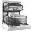 Binnenzijde van de Haier FS 4D520W vaatwasser, volledig geladen met servies en bestek op meerdere niveaus.