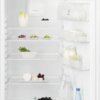 Electrolux KTB2DE16S inbouw koel-vriescombinatie met 209 liter koelruimte en 50 liter vriesruimte, overzicht van interieur met groentelade en flessenrek