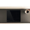 Whirlpool WLB4060CPNE geïnstalleerd in keuken, met houten lepels en accessoires op het werkblad