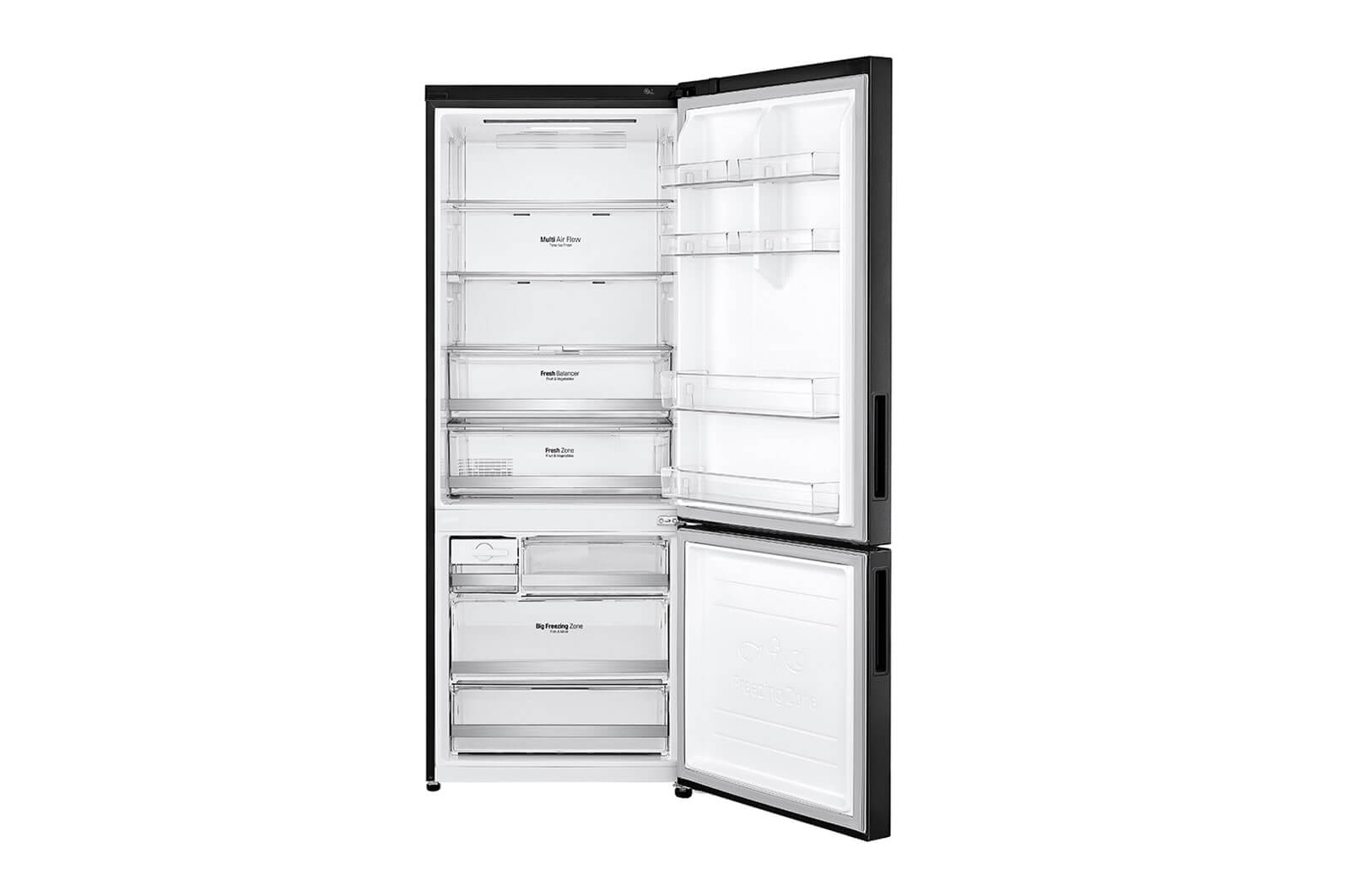 Zicht op de LG GBB569MCAZN koel-vriescombinatie met open deur, ruime glazen legplanken en Fresh Balancer-laden voor groente en fruit.